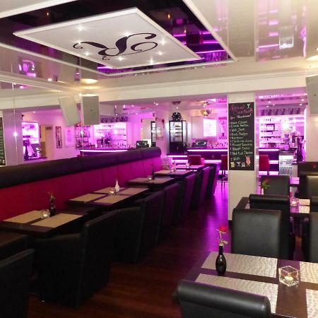 Aparthotel C'Est La Vie Saarlouis Esterno foto