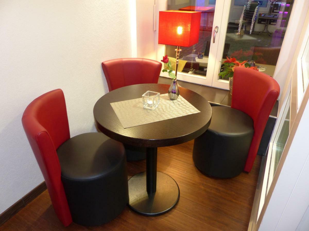 Aparthotel C'Est La Vie Saarlouis Esterno foto