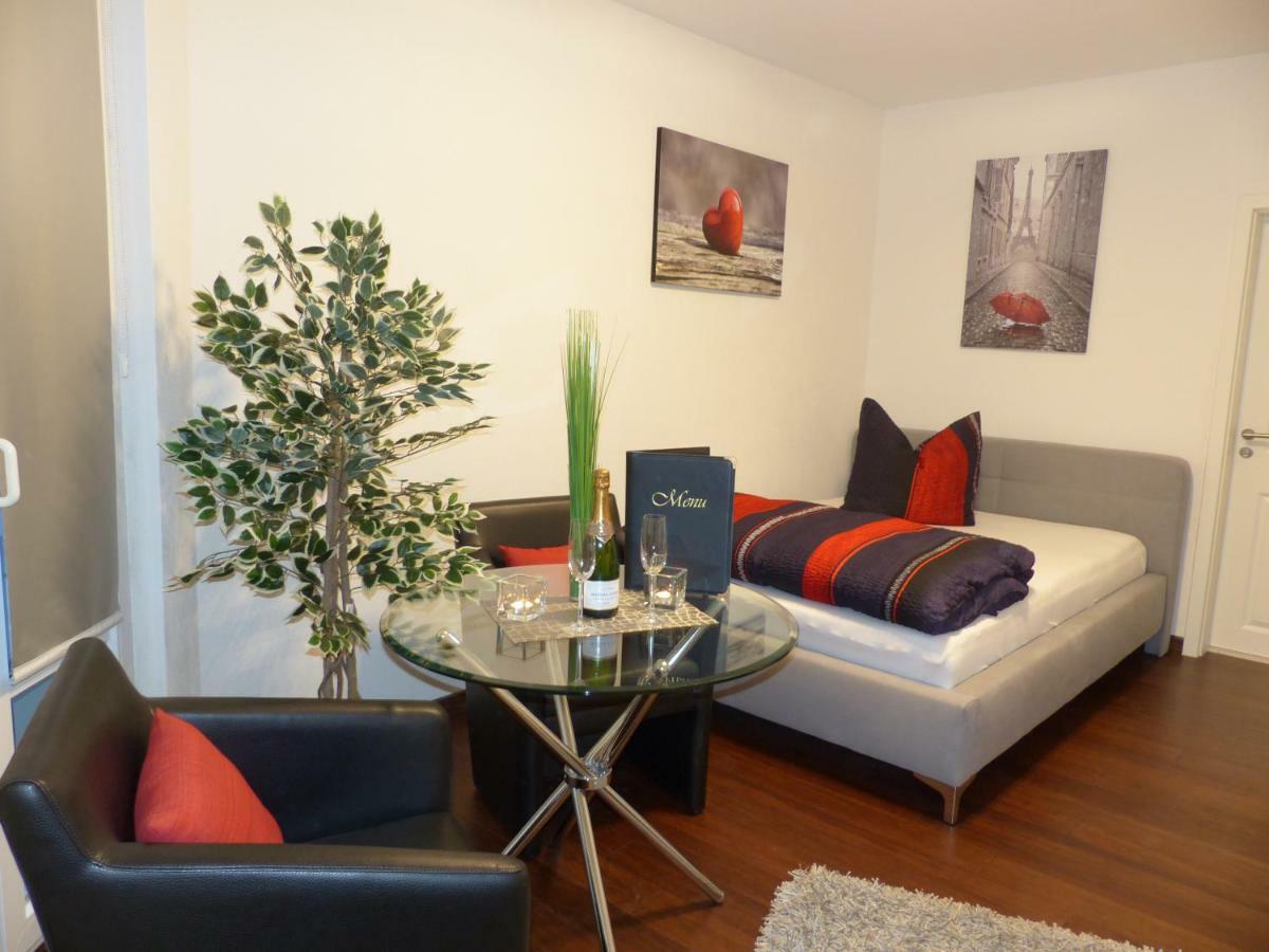 Aparthotel C'Est La Vie Saarlouis Esterno foto