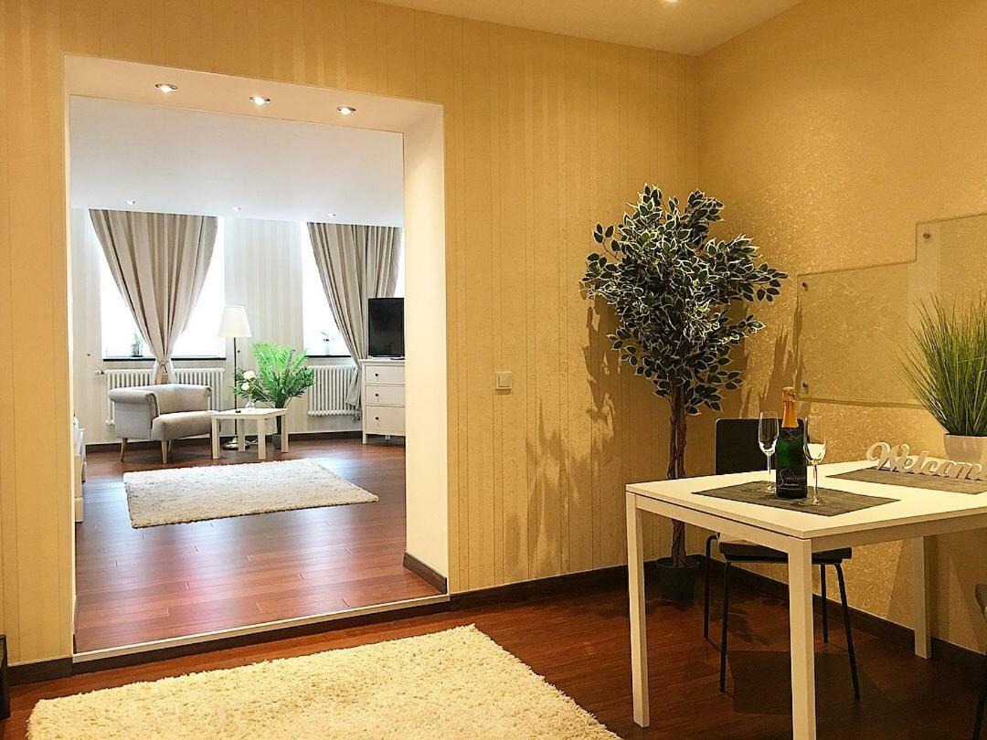 Aparthotel C'Est La Vie Saarlouis Esterno foto