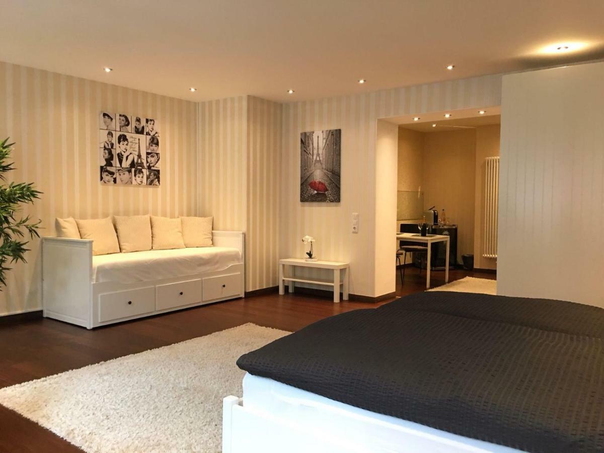 Aparthotel C'Est La Vie Saarlouis Esterno foto